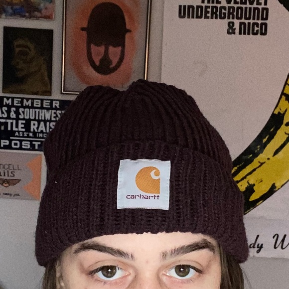 Burgundy knit carhartt beanie - Picture 2 of 3